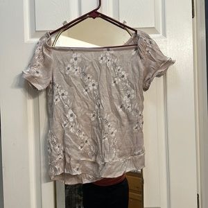 Of shoulder floral crème and blue